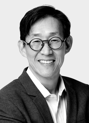 Headshot of John Liew